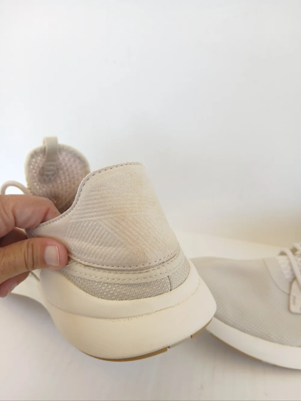 Olukai Holo Convertible Mesh Sneakers Beige 11.5